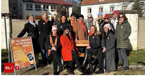 SI Club Fürstenfeld: Erste „Orange Bank“ gegen „Gewalt an Frauen“ im Bezirk eingeweiht
